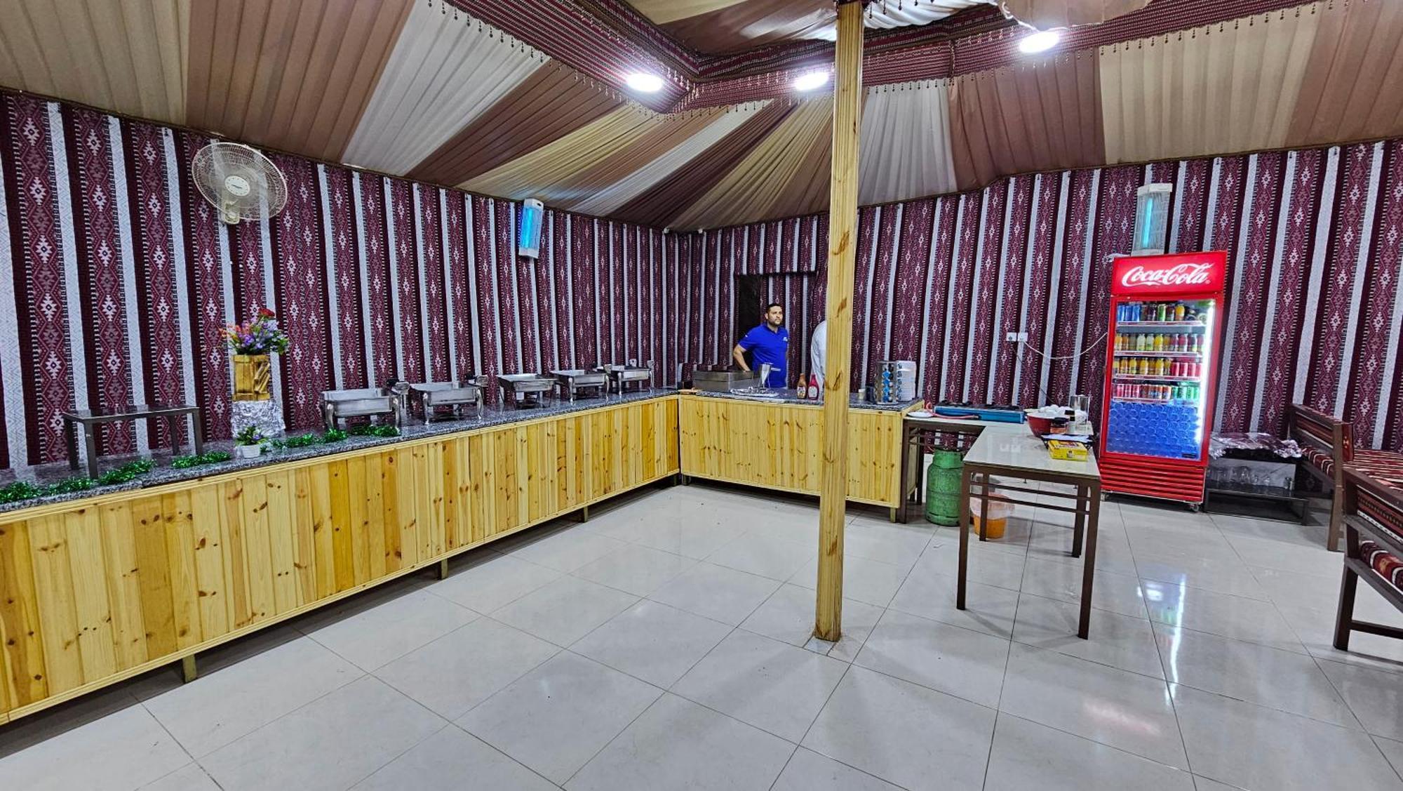 Bed and Breakfast Titanic Camp Wadi Rum Exterior foto