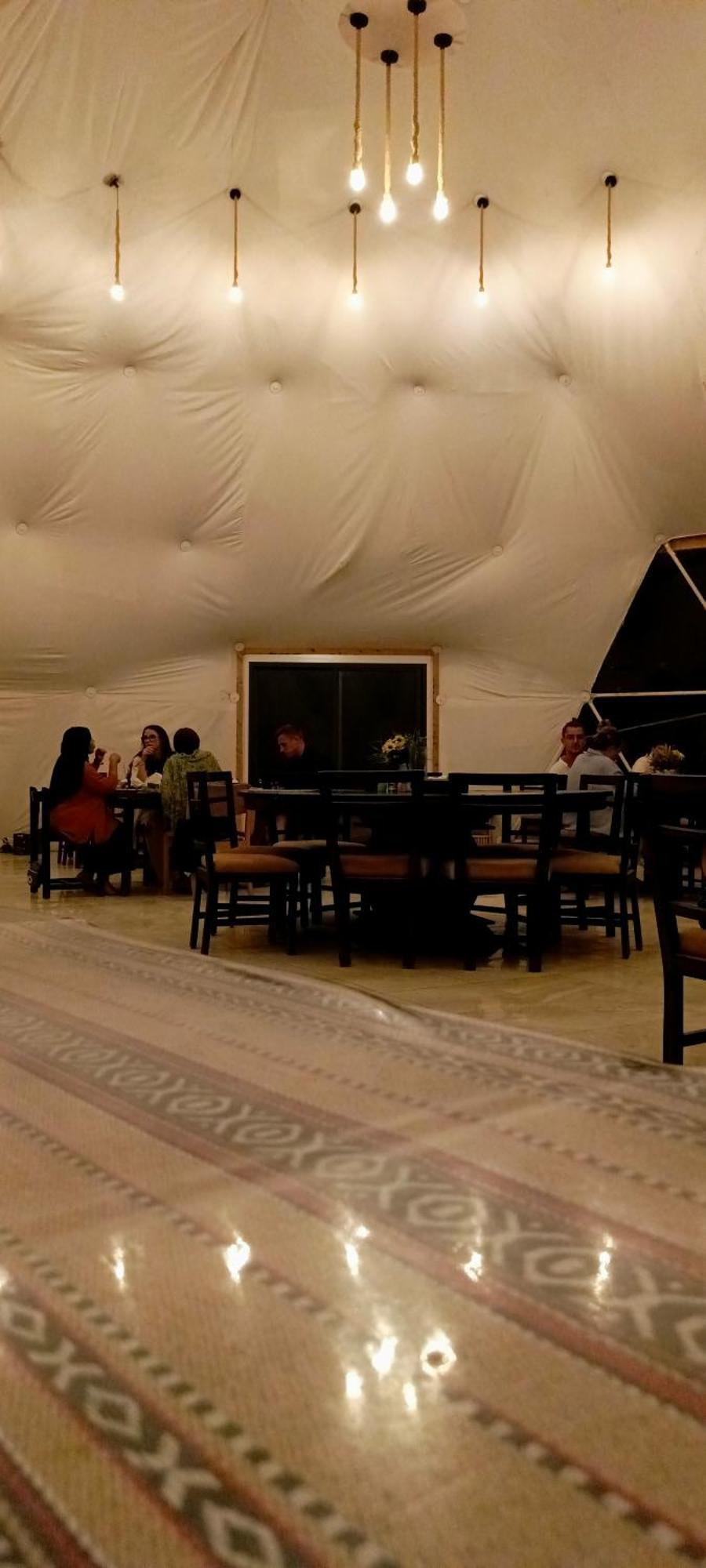 Bed and Breakfast Titanic Camp Wadi Rum Exterior foto